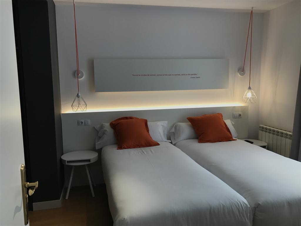 Apartamento Sombrereria Rimbombin Burgos Bilik gambar