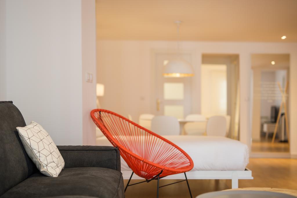 Apartamento Sombrereria Rimbombin Burgos Bilik gambar